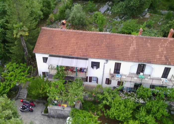 Apartman Mit Balkon Und Terrasse By Interhome