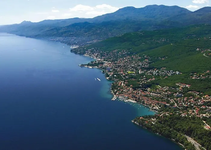 Apartment Mit Balkon Und Terrasse By Interhome